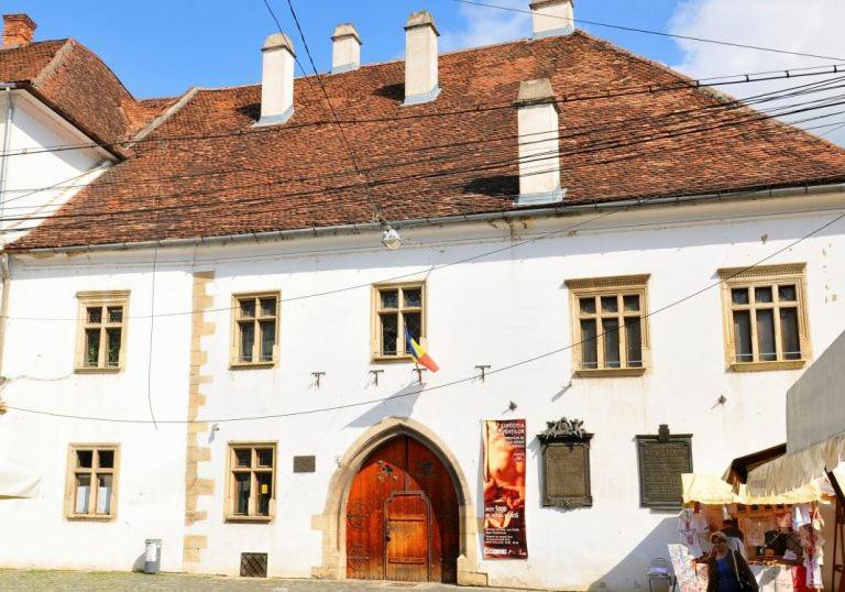 Isac 15 Central Apartment Cluj-Napoca Buitenkant foto